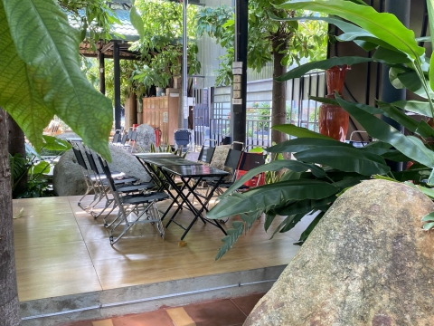 Góc chill cafe sáng tại Sala Garden