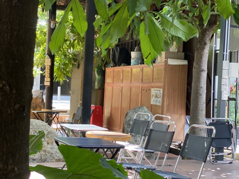 Góc chill cafe sáng tại Sala Garden