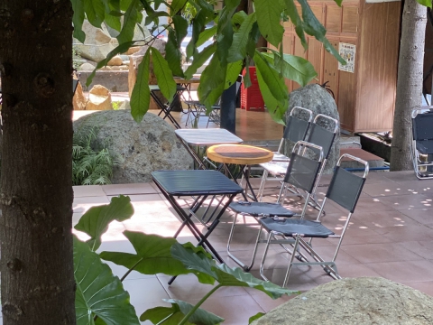 Góc chill cafe sáng tại Sala Garden